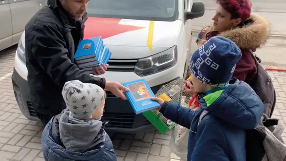 The demand for Bible in Ukraine right now is enormous. Will you help meet this need today?