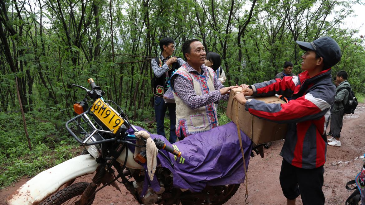 Long Xinrong used to walk nine hours to preach the gospel in China, until his prayers were answered and Bible Society supporters provided him with a motorcycle